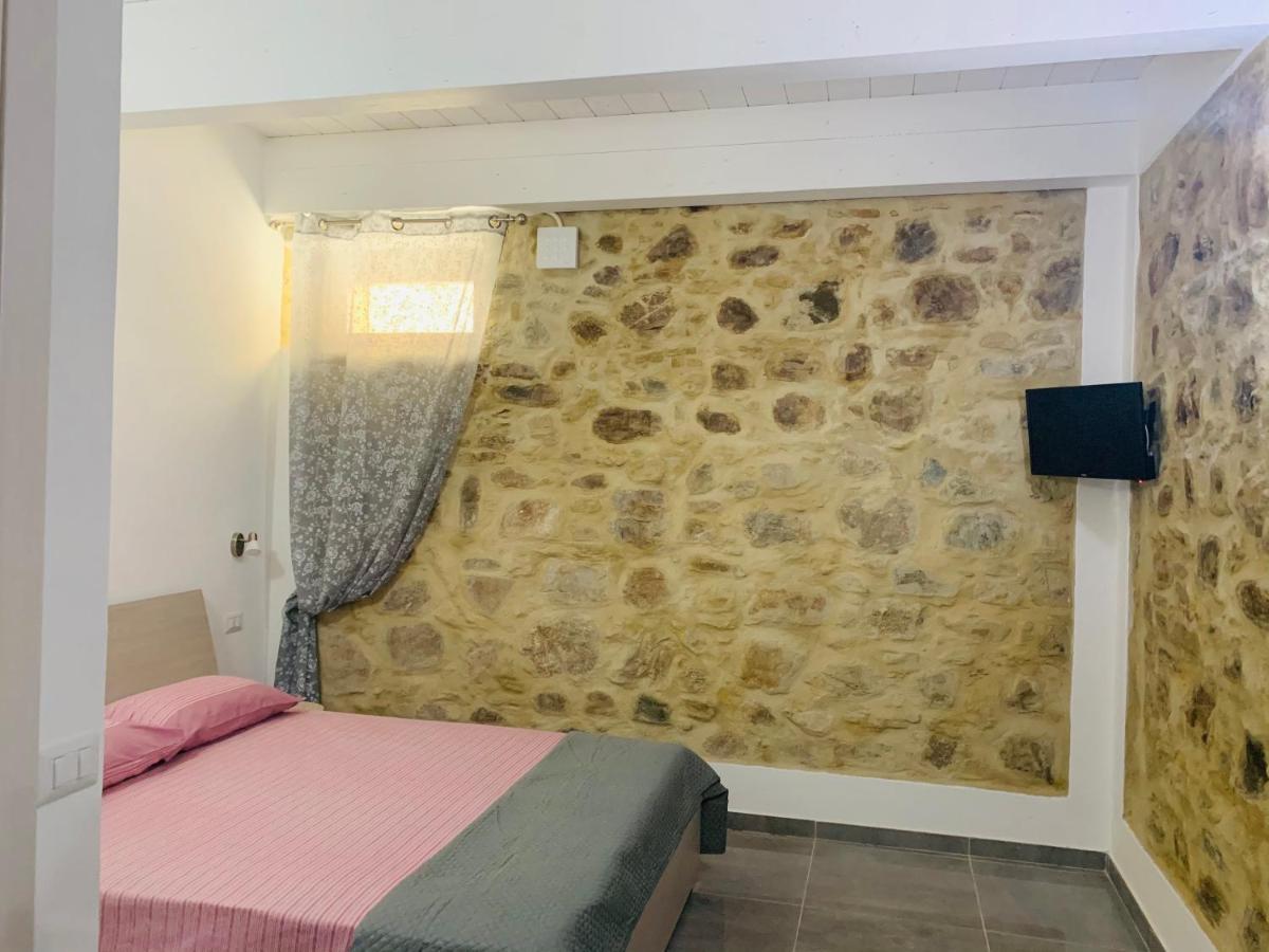 Casa Castello Hotel Rocca Imperiale Luaran gambar